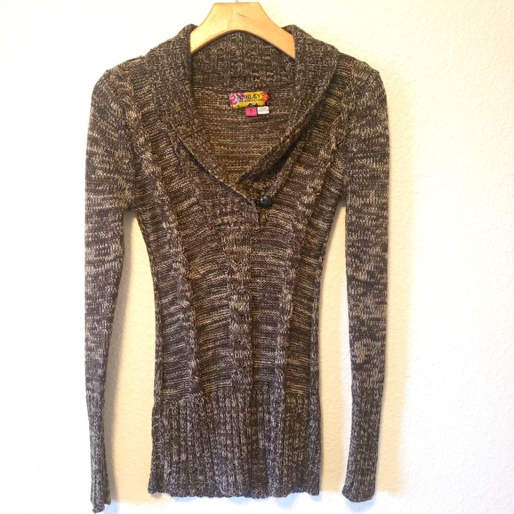 Brown & Cream V-Neck Sweater